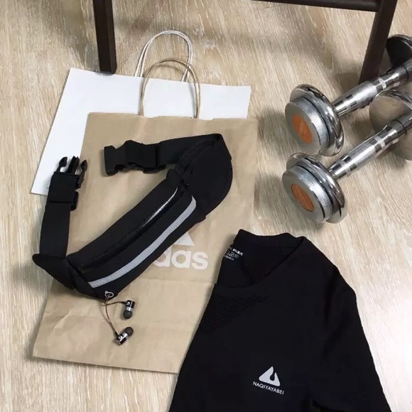 NEW Black Sports waist bag - Picture 3 of 7